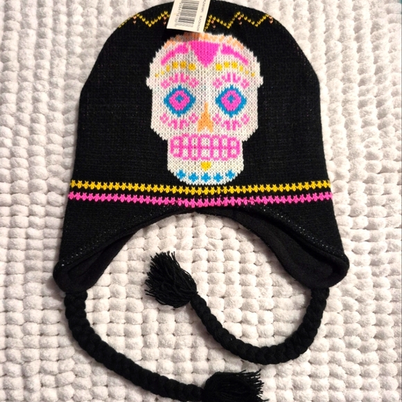Colorful Skull Knit Beanie - Picture 1 of 2